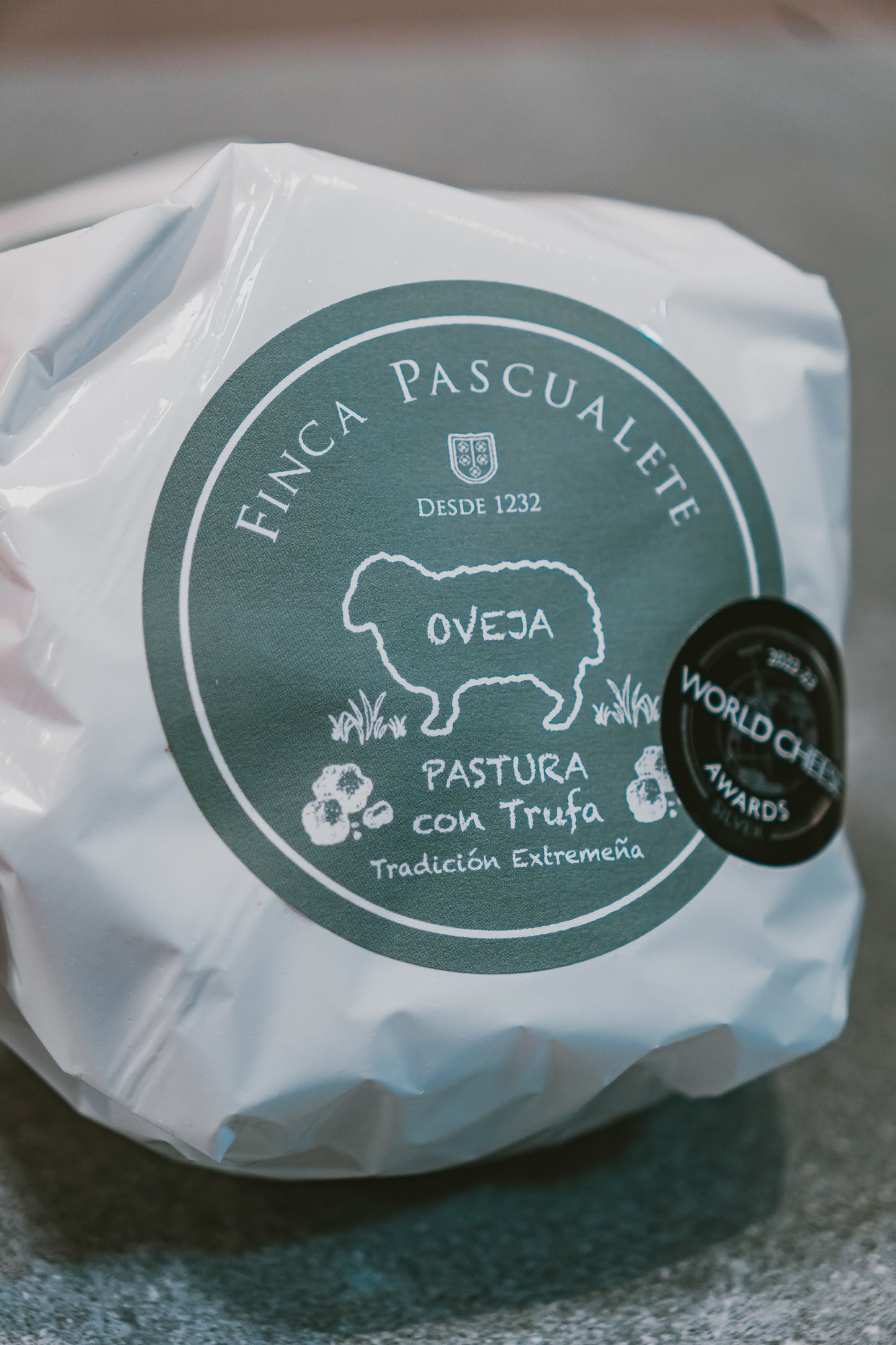 Queso de oveja pastura con trufa Finca Pascualete