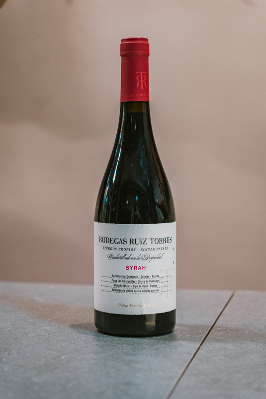 Vino tinto syrah Bodegas Ruiz Torres